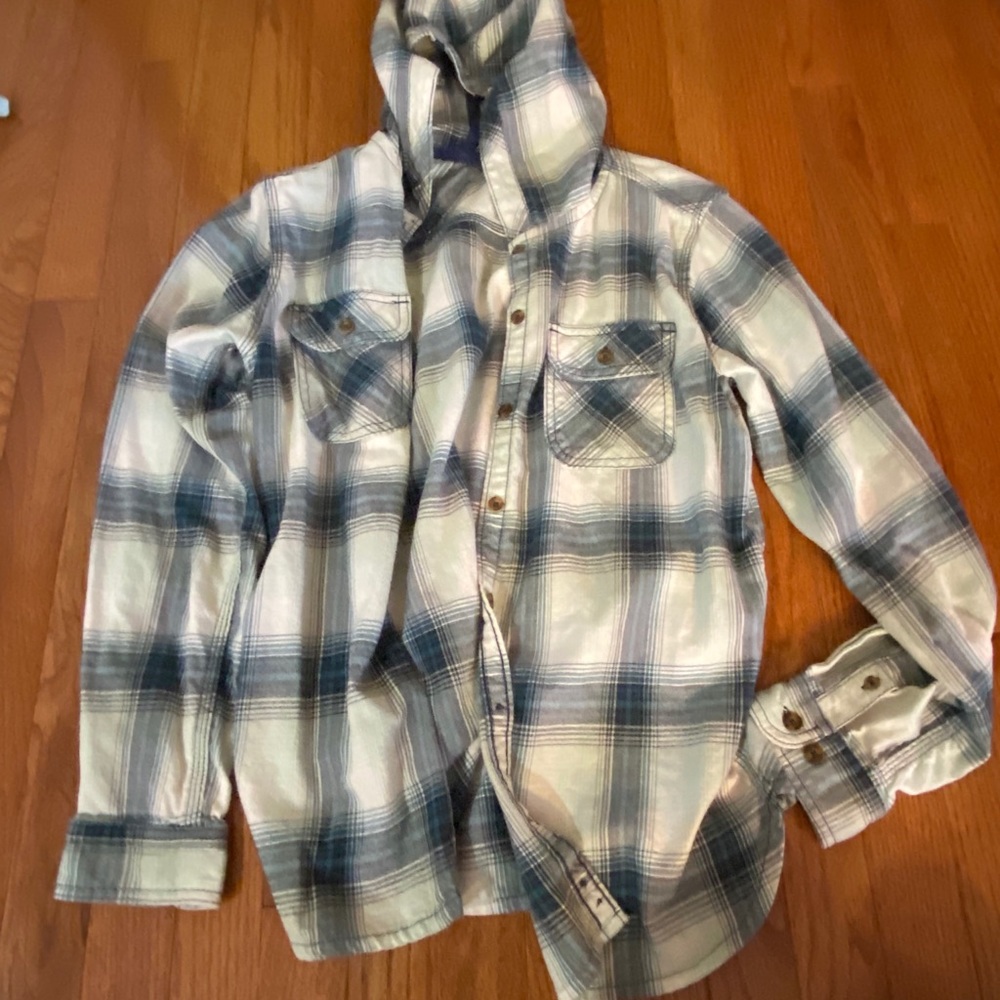 Women’s Carhartt hooded button up shirt